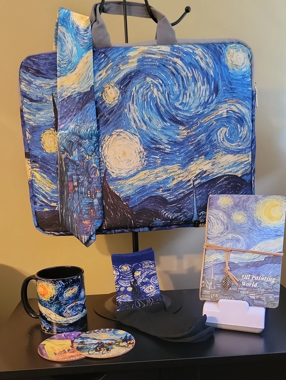 GIFTABLE TOTE Starry Night Art Print Laptop Bag and Accessories Gift Set